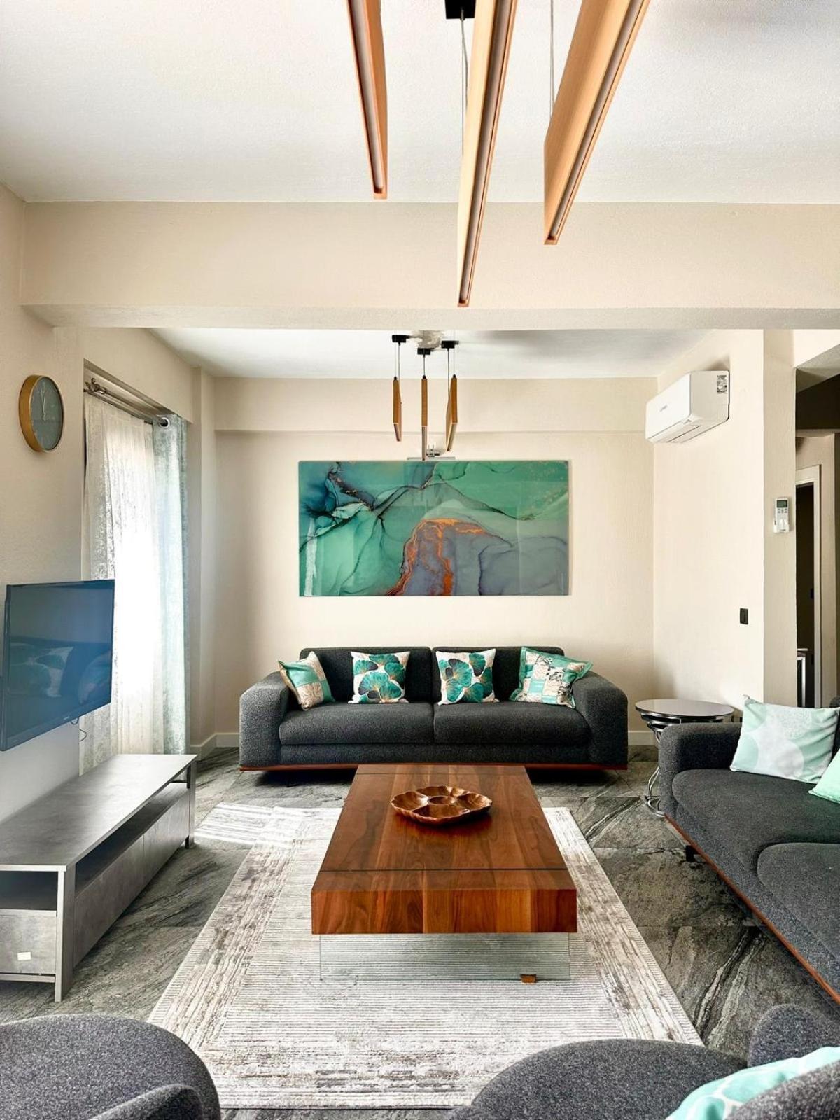 Erol Apartment